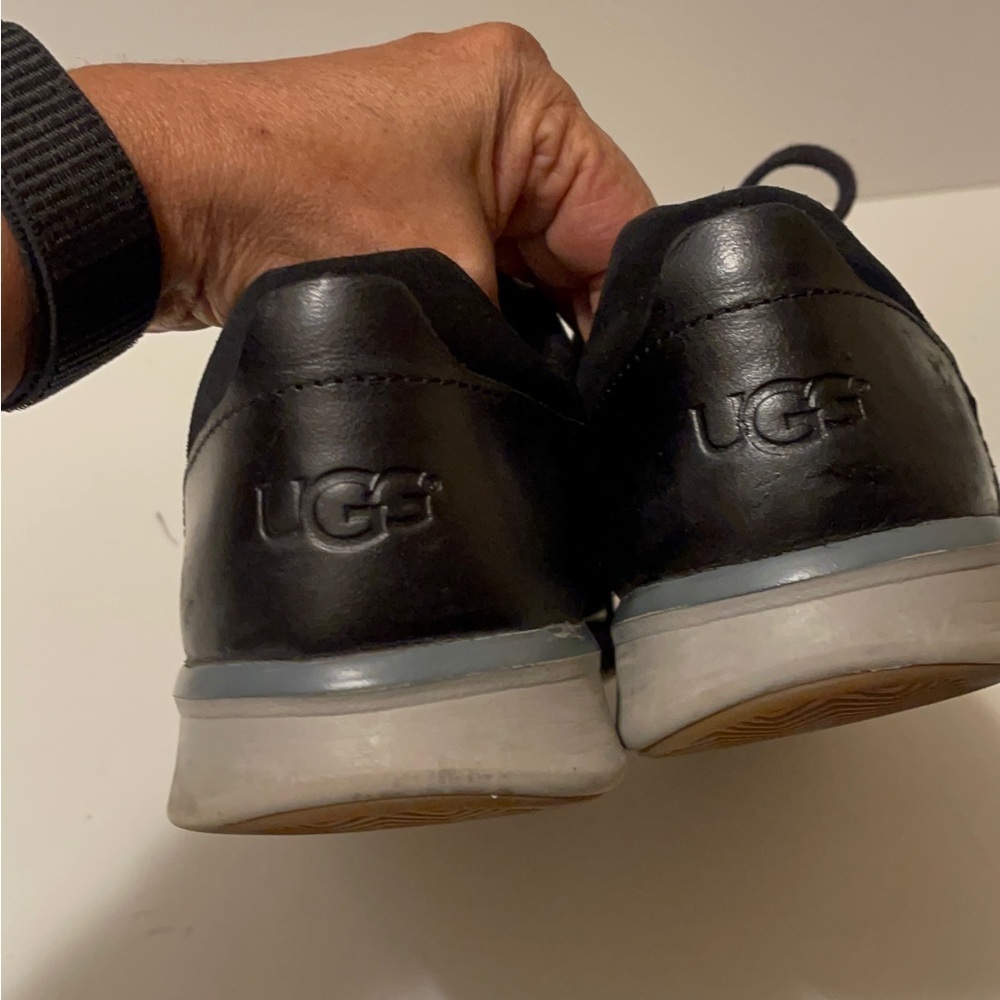 Ugg men shots in a good condition suede and leather - Picture 11 of 12